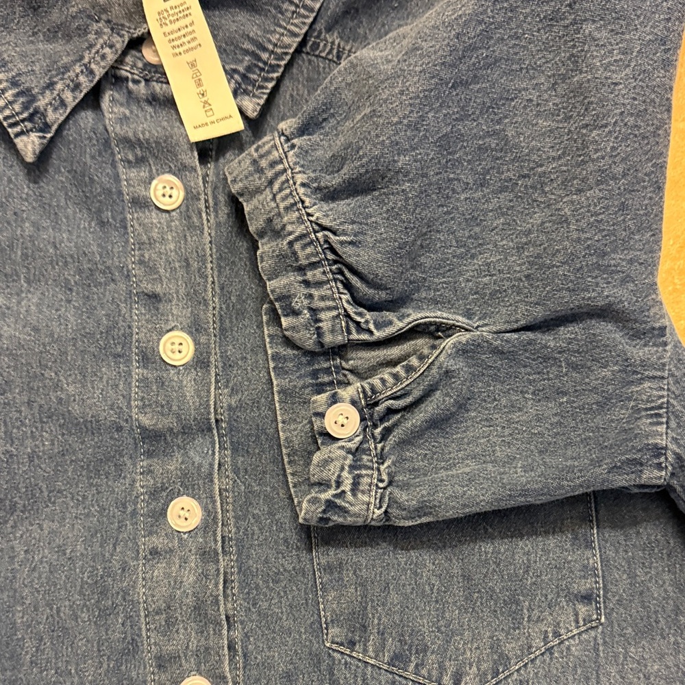 Women’s Denim Button-Up Shirts - 2 - Picture 4 of 6